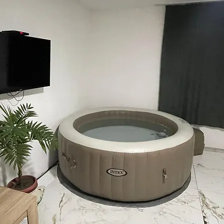Soni Jagodina- Free Jacuzzi, Private Parking Apartment Jagodina