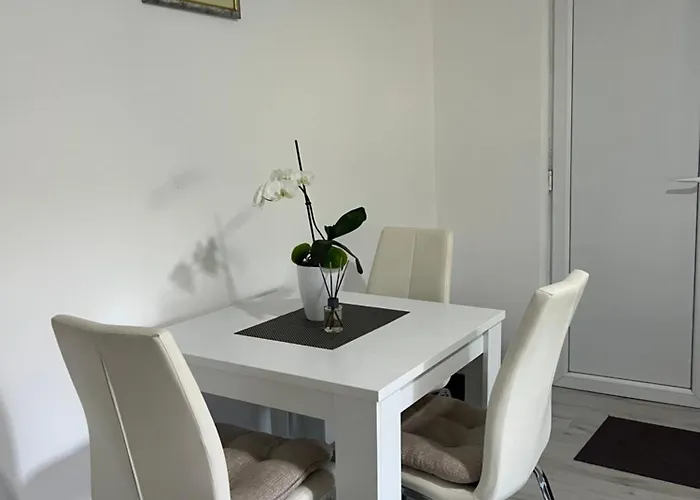 Soni Jagodina- Free Jacuzzi, Private Parking, Pet Friendly * Ягодина