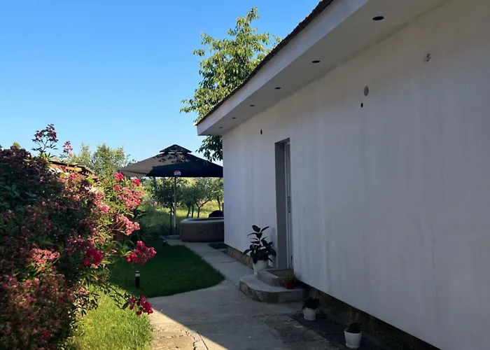 Апартаменты Soni Jagodina- Free Jacuzzi, Private Parking, Pet Friendly